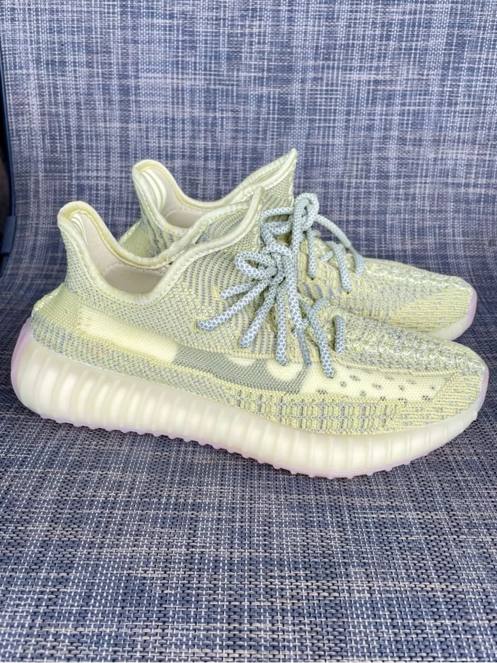 adidas Yeezy Boost 350 V2 